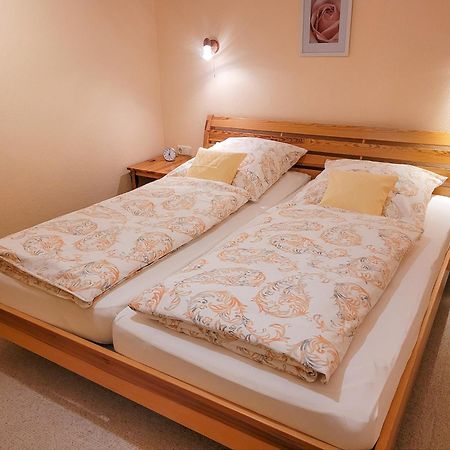 Ferienwohnung Haus Rosenbichl Gbr เชอเนา อัม เคอนิกเซ ภายนอก รูปภาพ